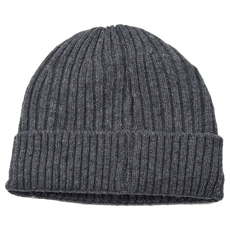 roundish knitted hat for men